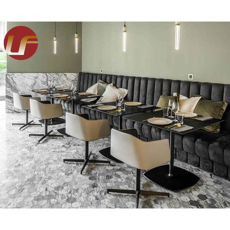 Tables de restaurant d'hôtel de luxe et cabine d'allocation des places Table de salle à manger et chaises en bois modernes